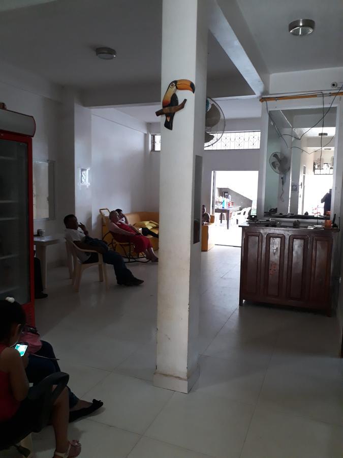 Hotel Alma Trinidad エクステリア 写真